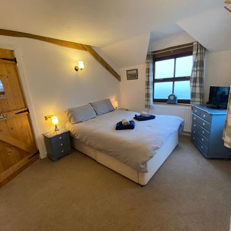 Beautiful Secluded Farmhouse With Hot Tub Villa Barmouth Exterior photo