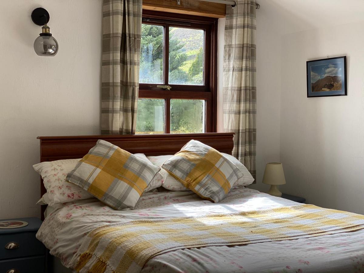 Beautiful Secluded Farmhouse With Hot Tub Villa Barmouth Exterior photo