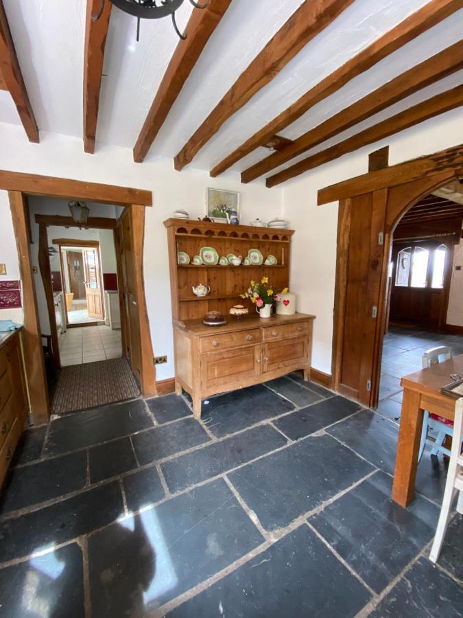 Beautiful Secluded Farmhouse With Hot Tub Villa Barmouth Exterior photo