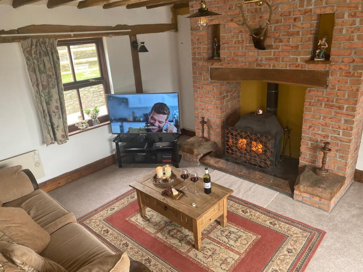 Beautiful Secluded Farmhouse With Hot Tub Villa Barmouth Exterior photo