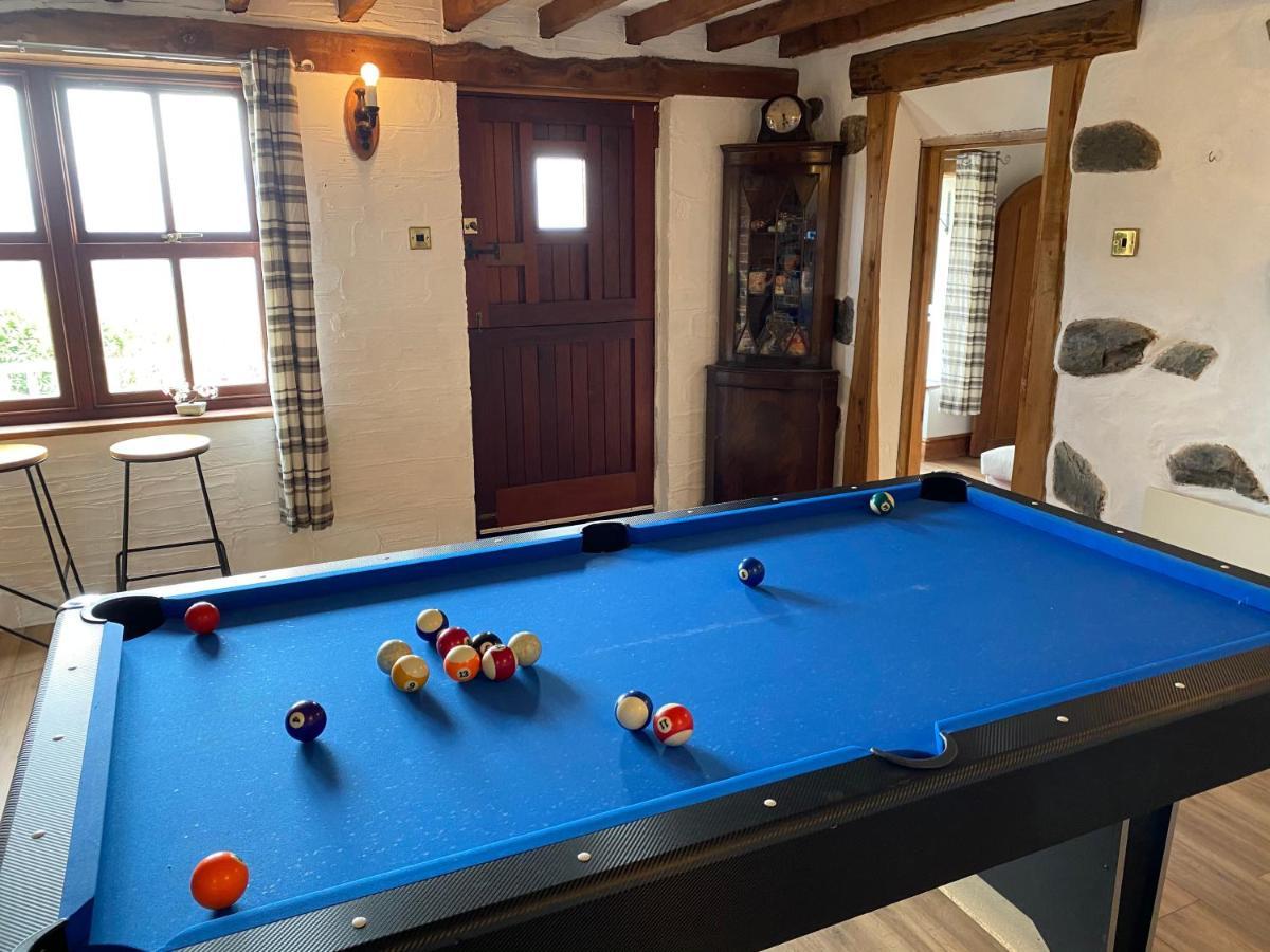 Beautiful Secluded Farmhouse With Hot Tub Villa Barmouth Exterior photo